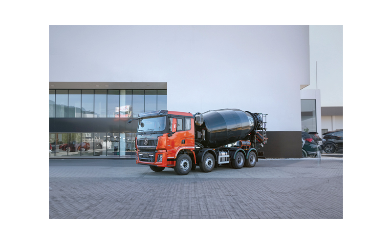 Camion toupie bétonnière